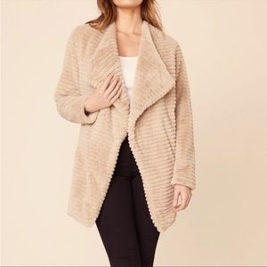 BB Dakota Fab Moment Faux Fur Draped Jacket Coat Size Small / S *worn once*